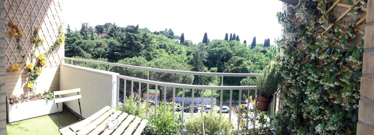 Happy Holiday In Rome B&B Zewnętrze zdjęcie